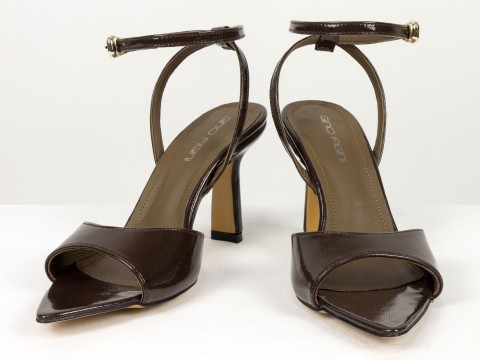 Босоніжки з ремінцями з натуральної шкіри наплак у кольорі "гіркий шоколад" Gino Figini, фото 3