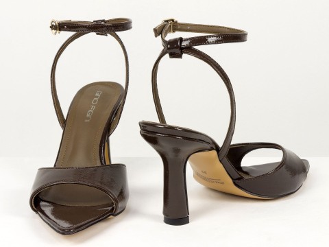 Босоніжки з ремінцями з натуральної шкіри наплак у кольорі "гіркий шоколад" Gino Figini, фото 11