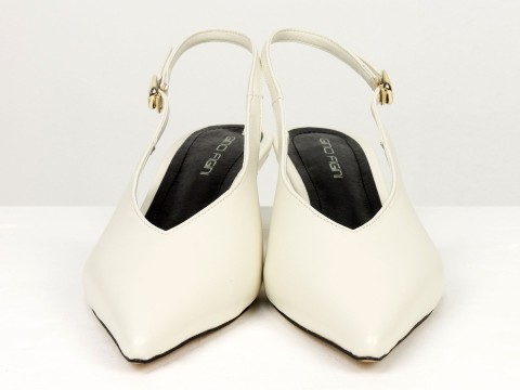 Елегантні молочні туфлі-слінгбеки на зручних підборах Gino Figini, фото 5