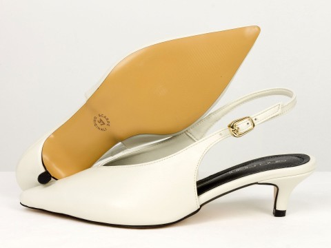 Елегантні молочні туфлі-слінгбеки на зручних підборах Gino Figini, фото 4