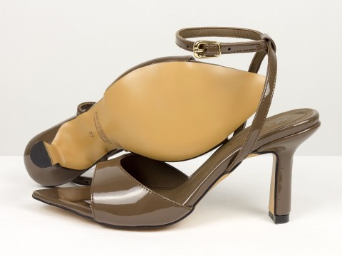 Босоніжки з ремінцями з натуральної шкіри наплак у кольорі "молочний шоколад" Gino Figini, фото 4