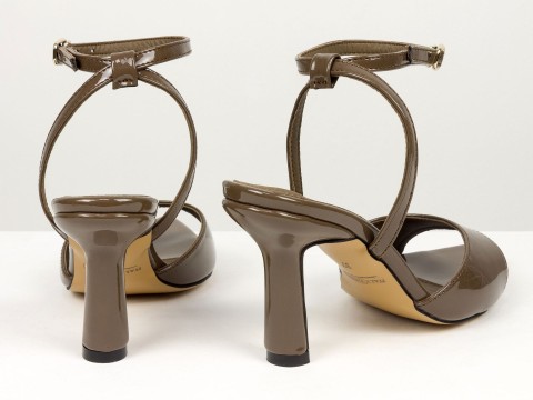 Босоніжки з ремінцями з натуральної шкіри наплак у кольорі "молочний шоколад" Gino Figini, фото 10