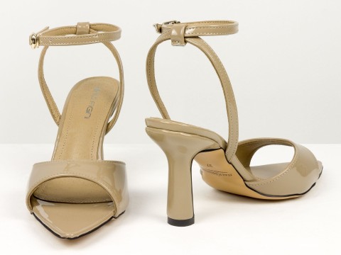 Босоніжки з ремінцями з лакованої шкіри кольору капучино Gino Figini, фото 7