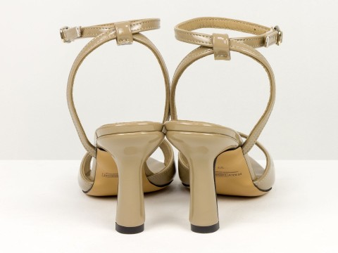 Босоніжки з ремінцями з лакованої шкіри кольору капучино Gino Figini, фото 12