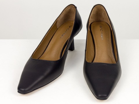 Елегантні жіночі туфлі човникки з натуральної шкіри на зручному каблуці Gino Figini, фото 2