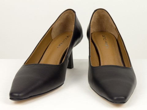 Елегантні жіночі туфлі човникки з натуральної шкіри на зручному каблуці Gino Figini, фото 6