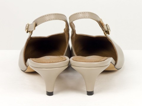 Елегантні бежеві туфлі-слінгбеки на зручних підборах Gino Figini, фото 7