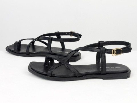 Чорні мінімалістичні сандалі на низькому ходу з перемичкою для пальця Gino Figini, фото 4