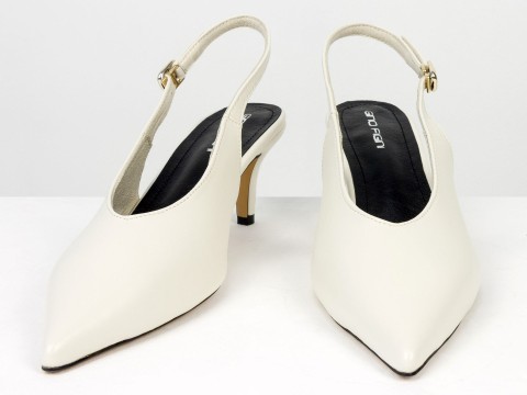 Елегантні молочні туфлі-слінгбеки на зручних підборах Gino Figini, фото 5