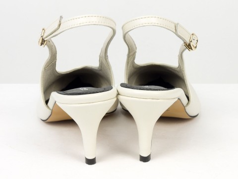 Елегантні молочні туфлі-слінгбеки на зручних підборах Gino Figini, фото 11