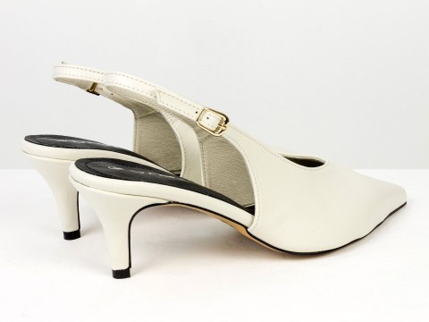 Елегантні молочні туфлі-слінгбеки на зручних підборах Gino Figini, фото 9