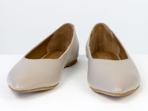 Жіночі базові шкіряні балетки бежевого кольору Gino Figini, фото 6