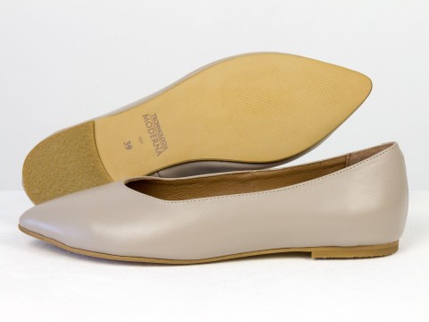 Жіночі базові шкіряні балетки бежевого кольору Gino Figini, фото 3
