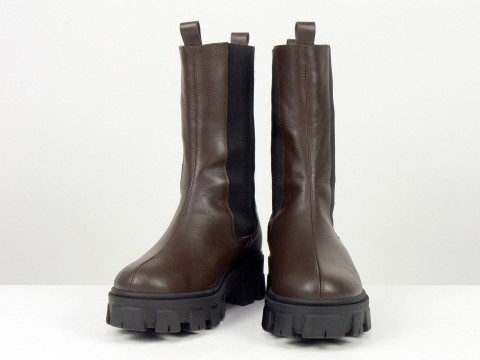 Женские коричневые кожаные ботинки челси на тракторной подошве Gino Figini