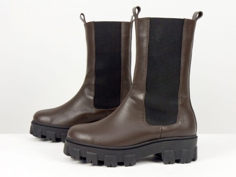 Женские коричневые кожаные ботинки челси на тракторной подошве Gino Figini