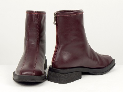 Жіночі черевики з натуральної шкіри бордового кольору з квадратним носом Gino Figini