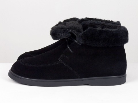 Жіночі замшеві черевики з чорним хутром Gino Figini