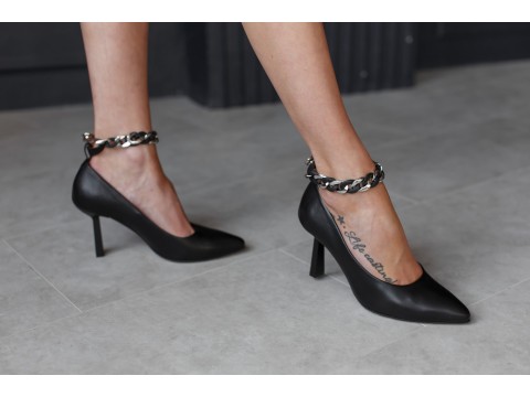 Дизайнерские туфли-лодочки на невысоком каблуке "рюмочка" из натуральной итальянской кожи с цепочкой,  Т-2115-01