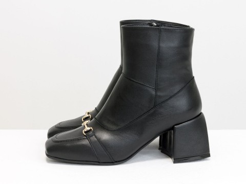 Женские классические ботинки черного цвета из натуральной кожи с фурнитурой, Б-2169-01