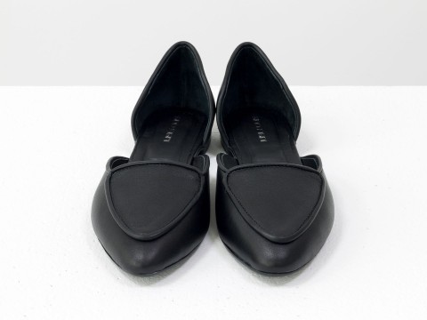 Чорні туфлі човники на низькому ходу з натуральної шкіри