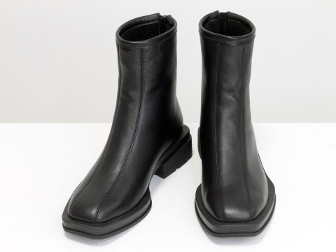 Жіночі черевики з натуральної чорної шкіри з квадратним носом, Б-2176-05