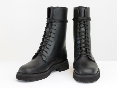 Жіночі черевики з натуральної чорної шкіри на шнурівці та блискавкою ззаду, Б-2168-01
