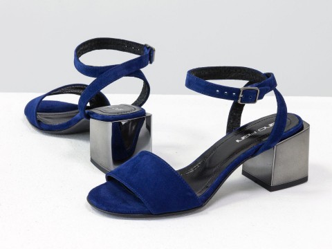 Женские синие босоножки из натурального замша на квадратном каблуке