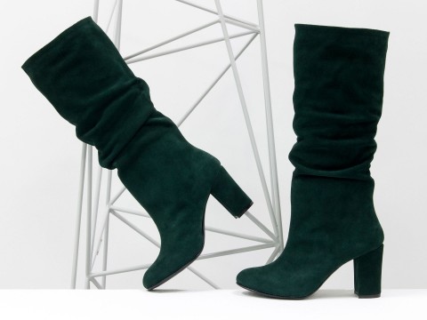 Жіночі зелені чоботи гармошка з натуральної замші на підборах, М-17400/1-03