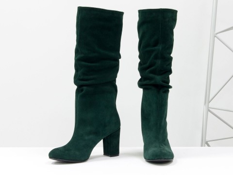 Жіночі зелені чоботи гармошка з натуральної замші на підборах, М-17400/1-03