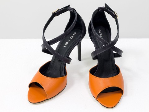 Туфлі з відкритим носком помаранчеві з натуральної шкіри на шпильці