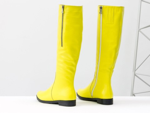 Жовті весняні чоботи з натуральної шкіри на низькому ходу