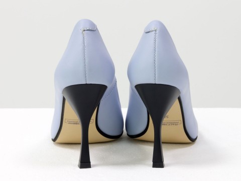 Дизайнерські туфлі-човники на високому підборі "рюмочка" з натуральної італійської шкіри небесного кольору, Т-2107-02