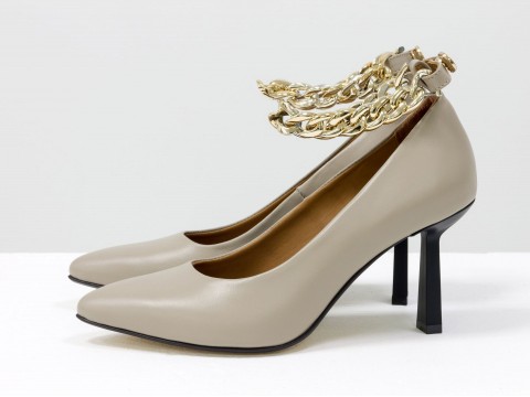 Дизайнерские туфли-лодочки на невысоком каблуке "рюмочка" из натуральной итальянской кожи с золотой цепочкой,  Т-2115-04