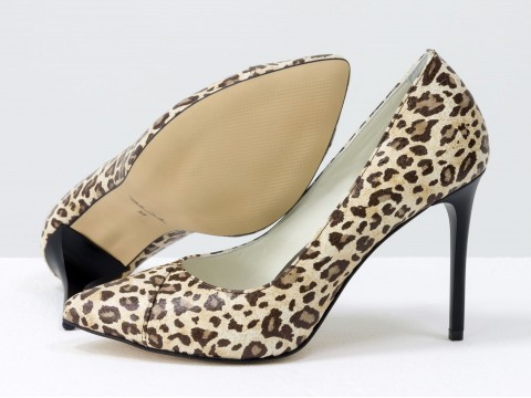 Леопардові жіночі туфлі човники з натуральної шкіри на шпильці
