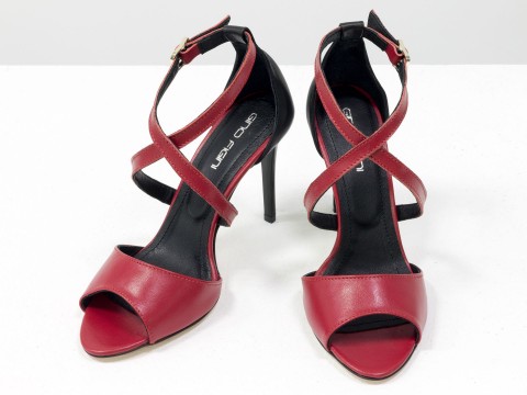 Туфли с открытым носком красные из натуральной кожи на шпильке