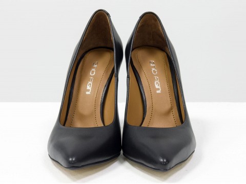 Дизайнерські туфлі-човники на високому підборі "рюмочка" з натуральної італійської шкіри чорного кольору, Т-2107-01
