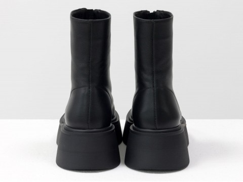 Завышенные черные ботинки  из натуральной  кожи с молнией, Б-2103-01
