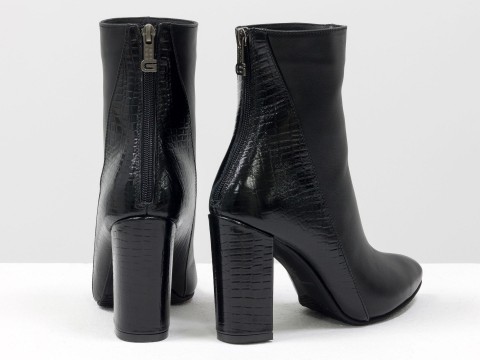 Класичні жіночі черевики з натуральної чорної шкіри на високих підборах