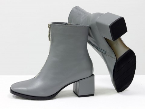 Женские  ботинки из натуральной серой кожи на квадратном каблуке с молнией впереди, Б-2077-03