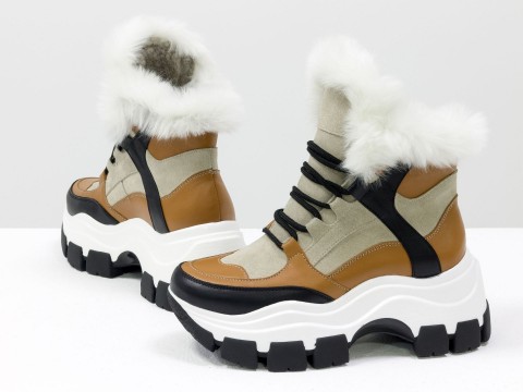 Зимові спортивні черевики з яскраво-білим еко-хутром з бежевої замші та вставками рудої та чорної шкіри, Б-20106-01