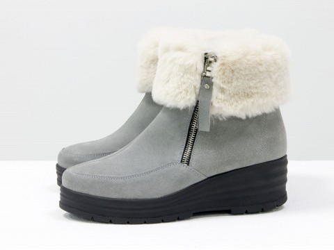 Зимние ботинки с опушкой светло серого цвета ,Б-17115-07