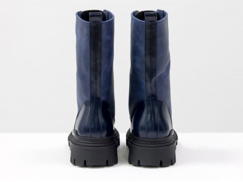 Жіночі черевики з натуральної шкіри синього кольору зі вставками з лакової шкіри на шнурівці, Б-16077/1-11