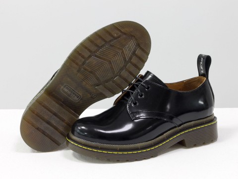 Жіночі чорні туфлі на підошві з натуральної шкіри, Т-2048-01