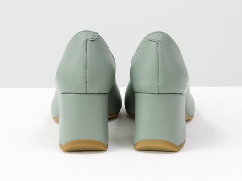 Дизайнерские туфли-перчатки на невысоком обтяжном каблуке из натуральной итальянской кожи серо-голубого цвета,  Т-2050-07
