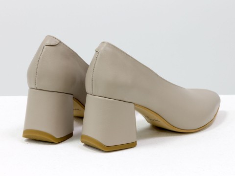 Дизайнерские туфли-перчатки на невысоком обтяжном каблуке из натуральной итальянской кожи бежевого цвета,  Т-2050-06