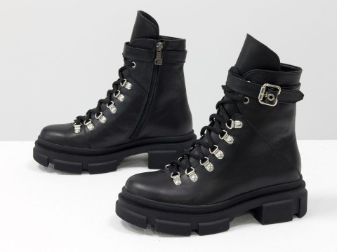 Женские черные ботинки  из натуральной кожи на шнуровке, Б-2065-02