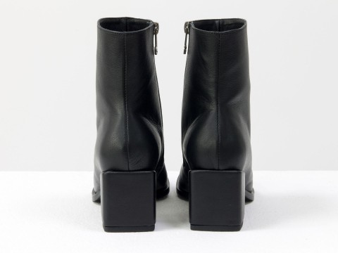 Женские  ботинки из натуральной черной кожи на квадратном каблуке, Б-2061-02