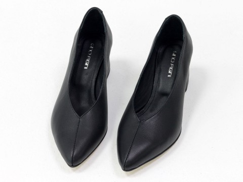 Дизайнерские туфли-перчатки на невысоком обтяжном каблуке из натуральной итальянской кожи черного цвета,  Т-2050-12