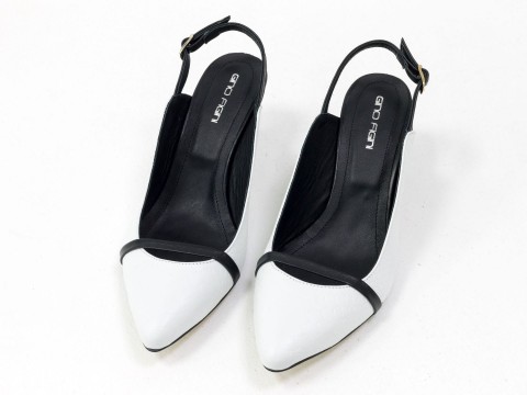 Жіночі туфлі з відкритою п'ятою з натуральної шкіри білого кольору на шпильці