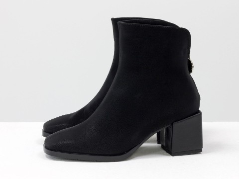 Жіночі класичні черевики чорного кольору з натуральної оксамитової шкіри з блискавкою, Б-2076-01